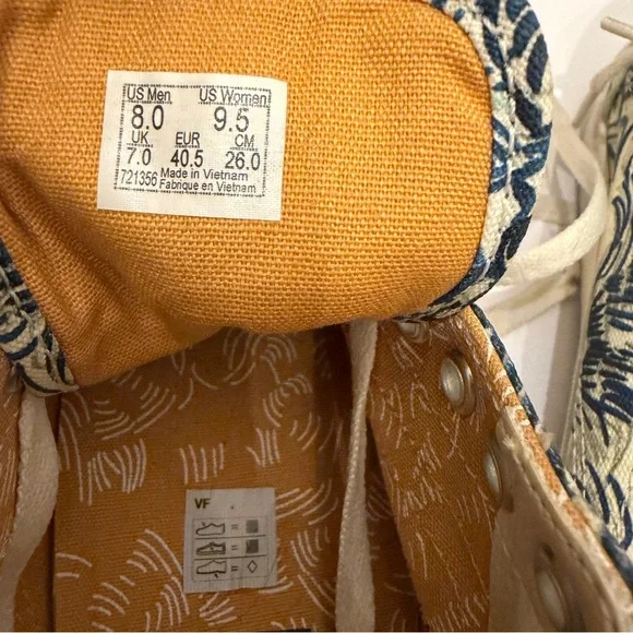 New without box Vincent Van Gogh Museum Vans old skool women 9.5 men’s 8 - Picture 5 of 8